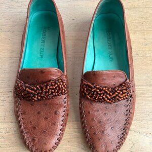 Women's leather flats